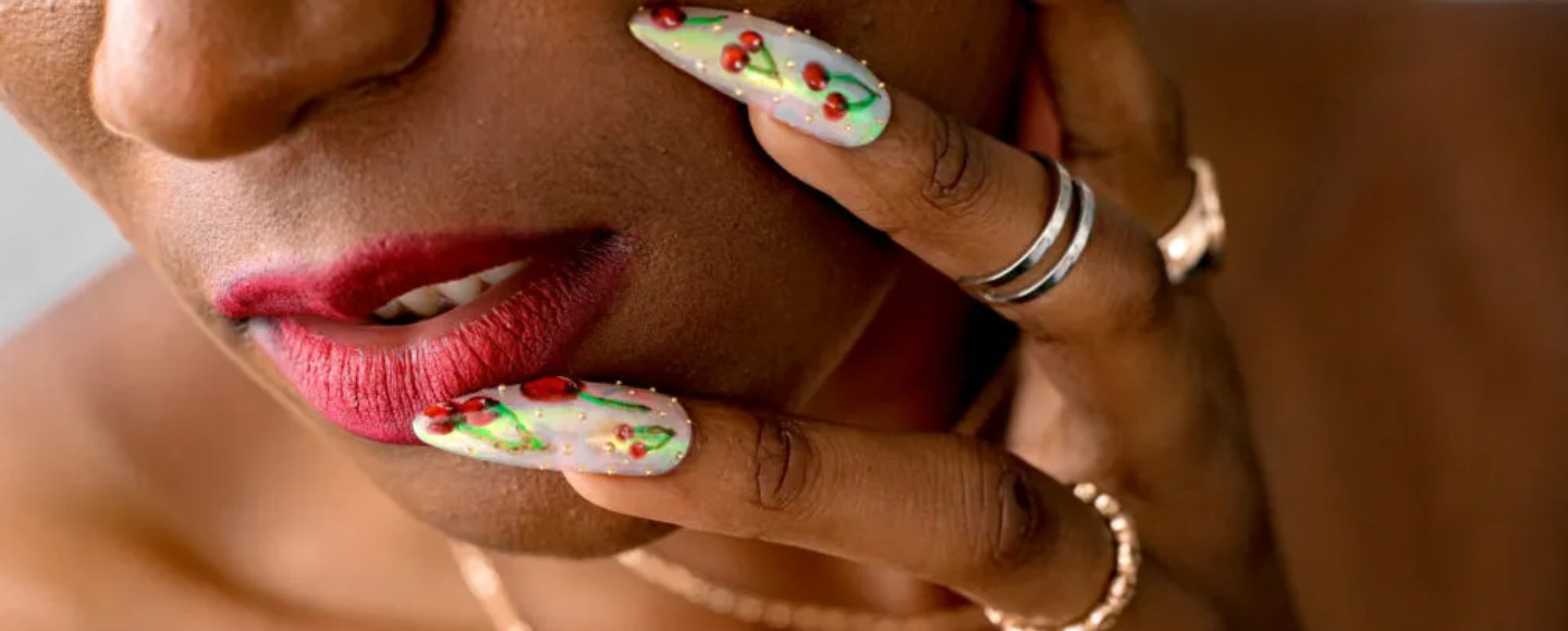 What to Ask For When Getting Acrylic Nails for the First Time