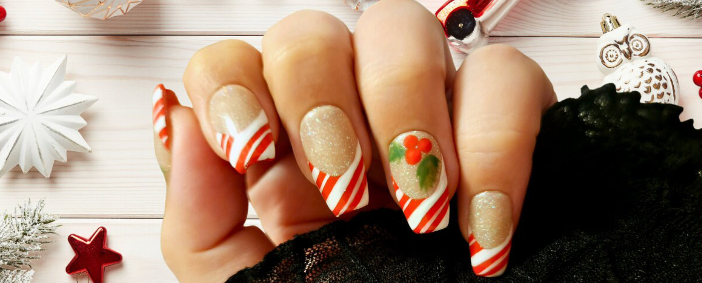 French Tip Nail Designs for Christmas: Unwrap the Festive Fun on Your Fingertips! 🎄🎅🎁